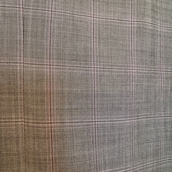 Joseph Abboud Men’s suit - Picture 2 of 5